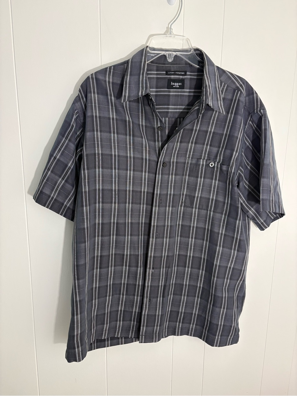Haggar Men's Dark Gray Plaid Short Sleeve Button-Down Shirt